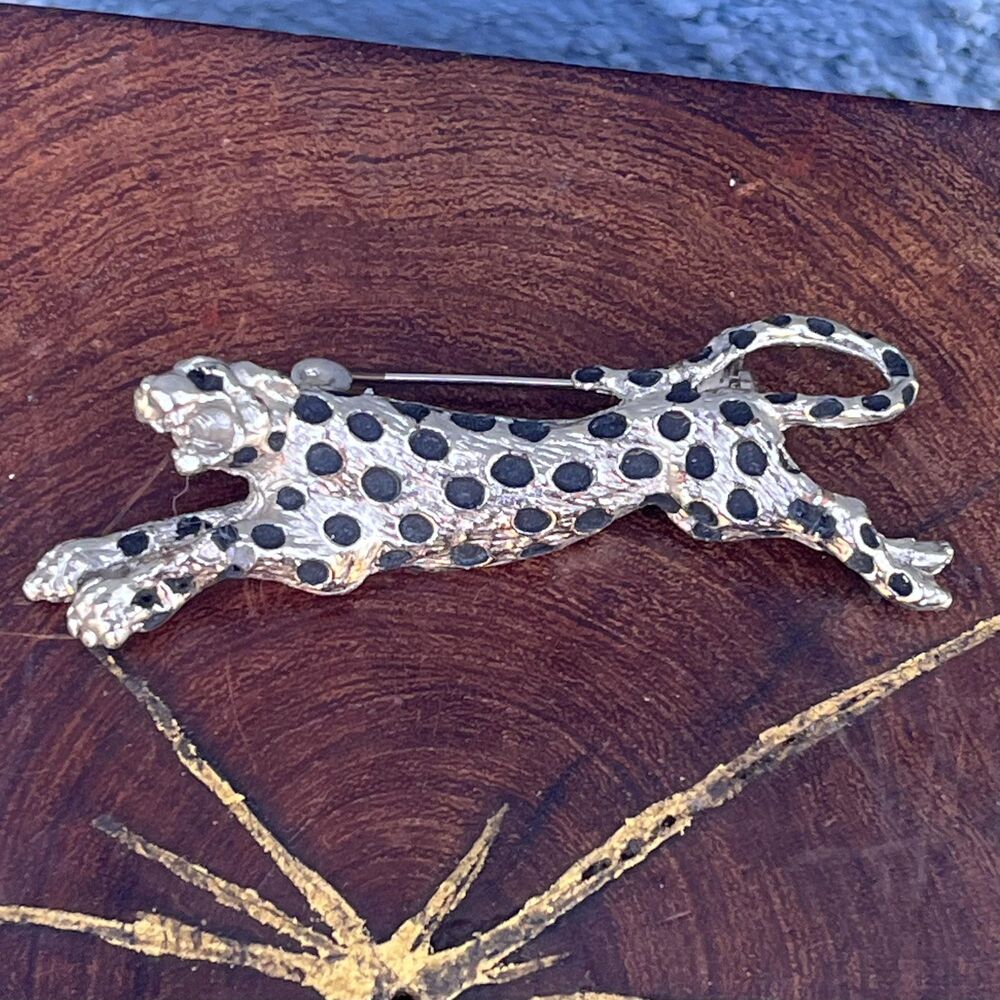90s Cheetah Brooch Vintage Cat pin Fine Art Jewelry